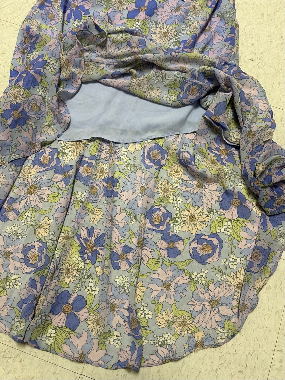 NWT ASTR The Label Lavender Floral Puff Sleeve Ruffle Midi Dress L Cottagecore - Picture 8 of 11